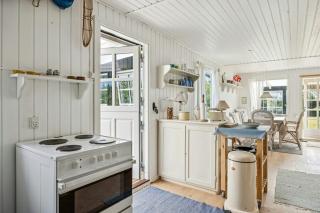 Traditional Black And White House Near Dråby Beach - 5