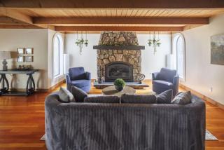 Vintage Terrace - Church chic retreat Hot tub - 9