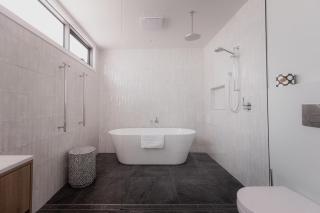 Harrington House - inner-city luxury apartment - 9