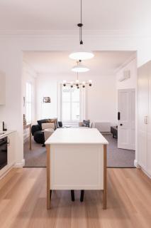 Harrington House - inner-city luxury apartment - 6