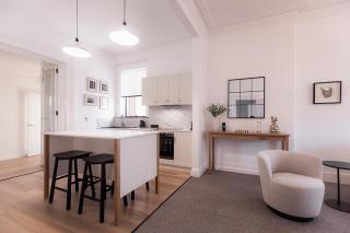 Harrington House - inner-city luxury apartment - 3