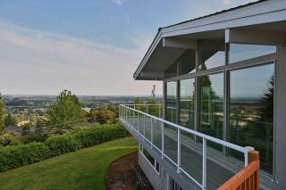 Vino Vista - Mid-Century Stunning Views w Deck - 9