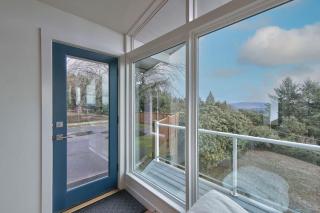 Vino Vista - Mid-Century Stunning Views w Deck - 1