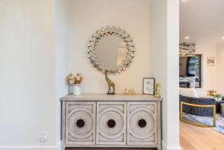 Perch - Bellevue Splendor - 1