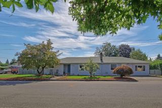 Ambrosia - Mid Century Near 3rd St Pet-friendly - 9