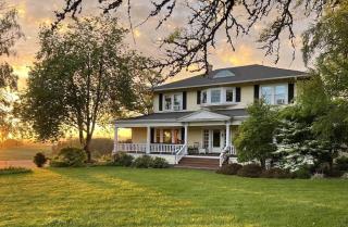 Barn Owl Hill Farm 1911 farm home w vineyard view - Amity - 0