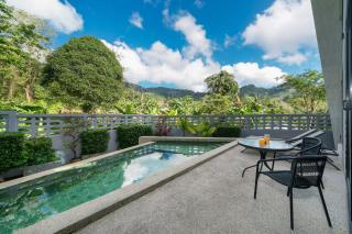 Villa Cedrix - Contemporary Pool Villa Triplex with Mountain View - 6