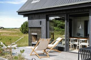 Untamed Nature And Stars In Tversted By Sea - 6