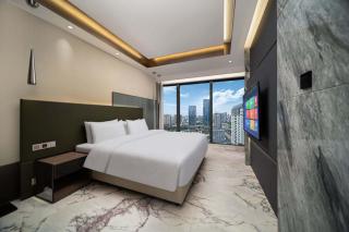 Yashan Tianlai S High-Rise Hotel (Chengdu chunxi road Tianfu Square) - 8