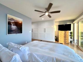 Malibu Waterfront Gallery with Private Beach Access - 4