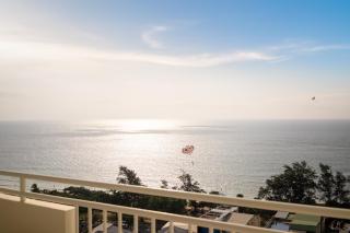 Waterfront 16D seaview 2 BR apartment - 5 min walk to Karon beach - 9