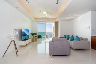 Waterfront 16D seaview 2 BR apartment - 5 min walk to Karon beach - 6