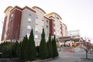 Holiday Inn Express Maspeth by IHG - 0