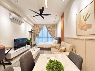 Majestic Residence by Manhattan Group - 0