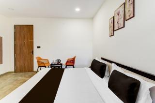 Super Townhouse OAK Owaisi Hospital Mailardevpally Formerly Tolkanti Arc - 6