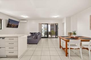 Stylish 2BR South Brisbane Apt by Housemark Escapes - 3
