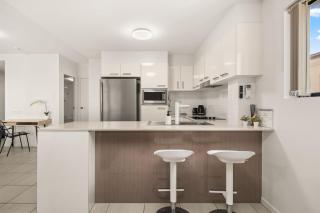 Stylish 2BR South Brisbane Apt by Housemark Escapes - 5