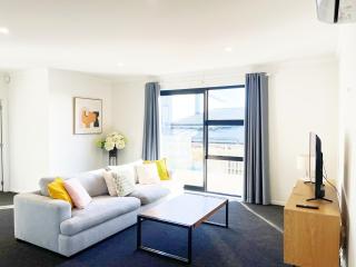 Dove's Rest-Brand New 4 Bedrooms Getaway to Eden - Hamilton - 6