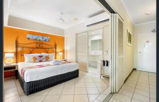 Coconut Palms - In the Heart of Port Douglas & Near the Beach - 5