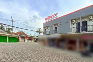 RedDoorz Plus Ciapus Bogor - 2