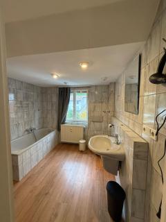 All in Wohnung 3 Schlafzimmer 6 Betten Monteure - Würzburg - 5