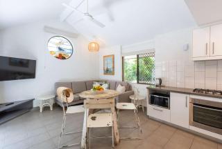 Bayshore Bungalow 5 - Oceanstays - 3