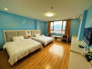 Borrman Hotel Lipu Central Plaza - 9