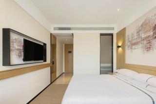 City Comfort Inn Wuhan Optics Valley OuYada Yangjiawan Metro Station - 7