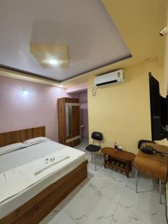 Mandara Comforts Hotel - 2