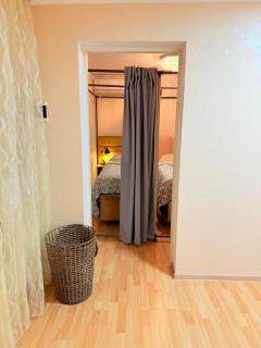 Cozy New CABIN HOSTEL Chisinau City Center - 8