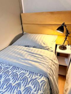 Cozy New CABIN HOSTEL Chisinau City Center - 3