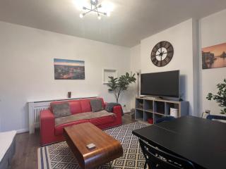 2 Bed Flat in Muswell Hill near shops and transport - 7