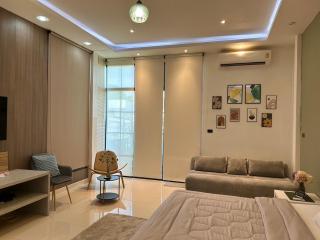 Ellie House Phuket Old Town - 8