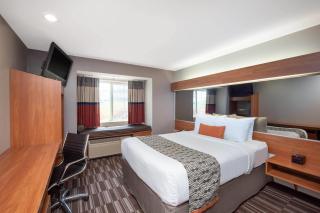 Microtel Inn & Suites by Wyndham Springfield - 3