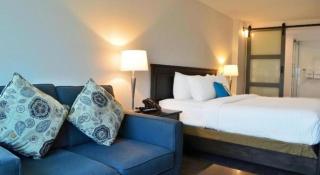 Coast High Country Inn - 7