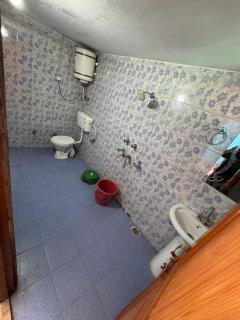 Maya shiv shakti cafe tosh - 3