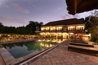 Le Lima - Kuta - 2
