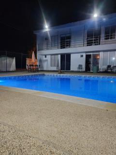 Canela Melgar-Vda-Bombote - 2