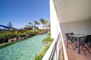 Poolside Escape at Alexandra Headland - 2