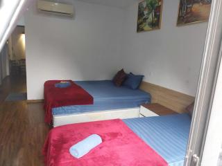 Hanoi Train Street Hostel - 7