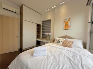 The Sun Avenue Riverside Apartments in District 2 - 8