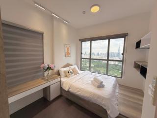 The Sun Avenue Riverside Apartments in District 2 - 1