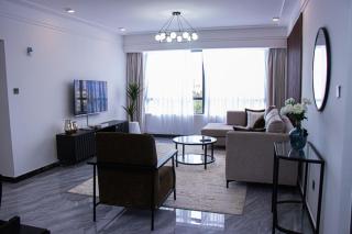 Elegant classy apartment with swimming pool ,fully equipped gym ,child play area and close proximity to shopping malls and great breathtaking views - 1