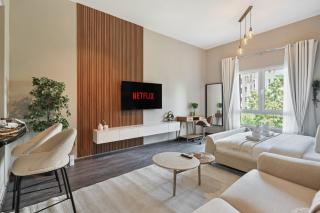 Luxury studio in Discovery Gardens near metro - 0