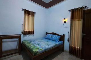 OYO 95055 Homestay Panasan Pak Budi - 5