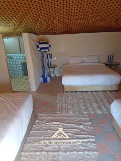 Arabian Desert Home - 2