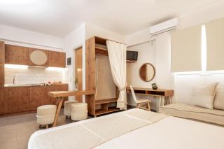 Spiros Family Apts - 7