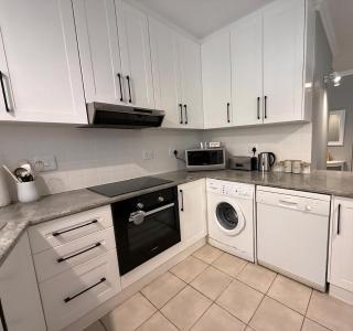 The Tidal Court,Families,4BR,Beach,Pool,Sleeps 8 - 5