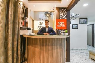 Via SR Royale - Nr Sealdah Station - 9