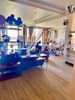 4bedroom Penthouse Near East Park - 1